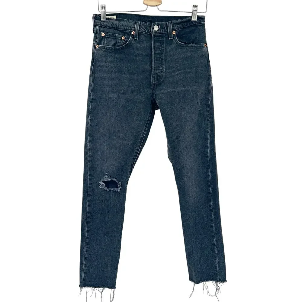 Levis 501 Womens Raw Hem Button Fly Ripped Distressed Straight Jeans‎ Size 28